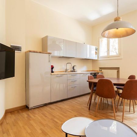 Residenza Cornaggia Apartamento Milão Exterior foto