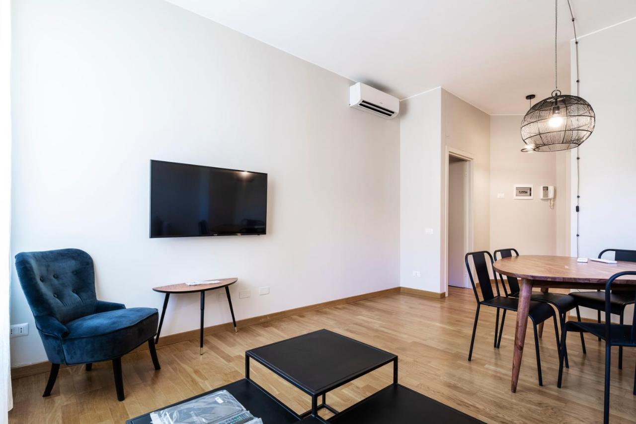 Residenza Cornaggia Apartamento Milão Exterior foto