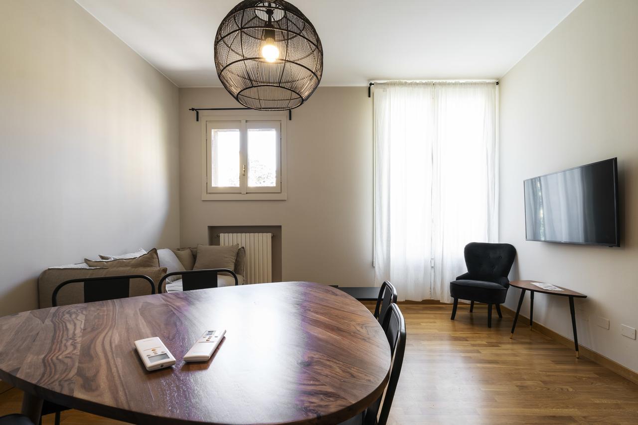 Residenza Cornaggia Apartamento Milão Exterior foto