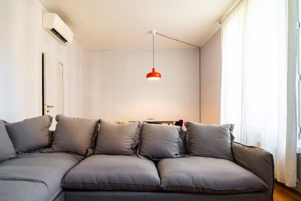 Residenza Cornaggia Apartamento Milão Exterior foto
