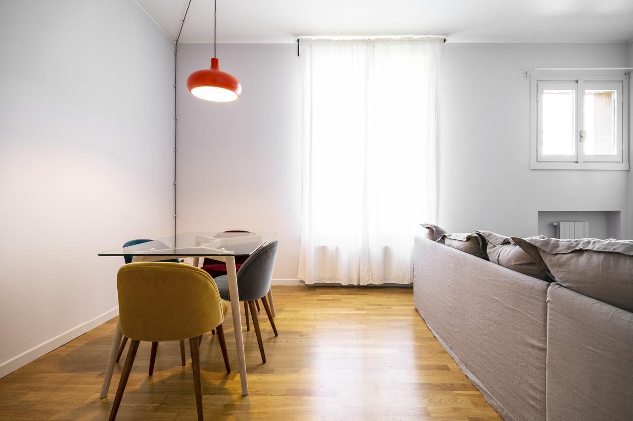 Residenza Cornaggia Apartamento Milão Exterior foto